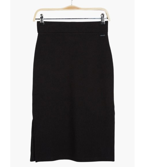 T Tahari Pull-On Rib Knit Skirt - Picture 3 of 3